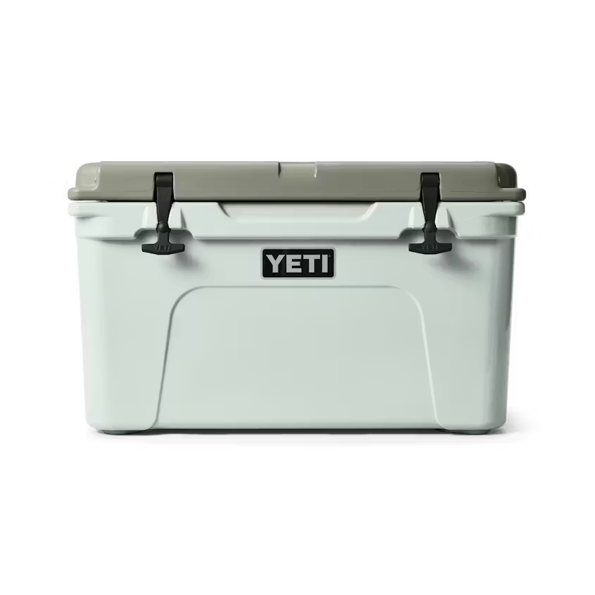 YETI INTL Tundra 45  Hard Cooler